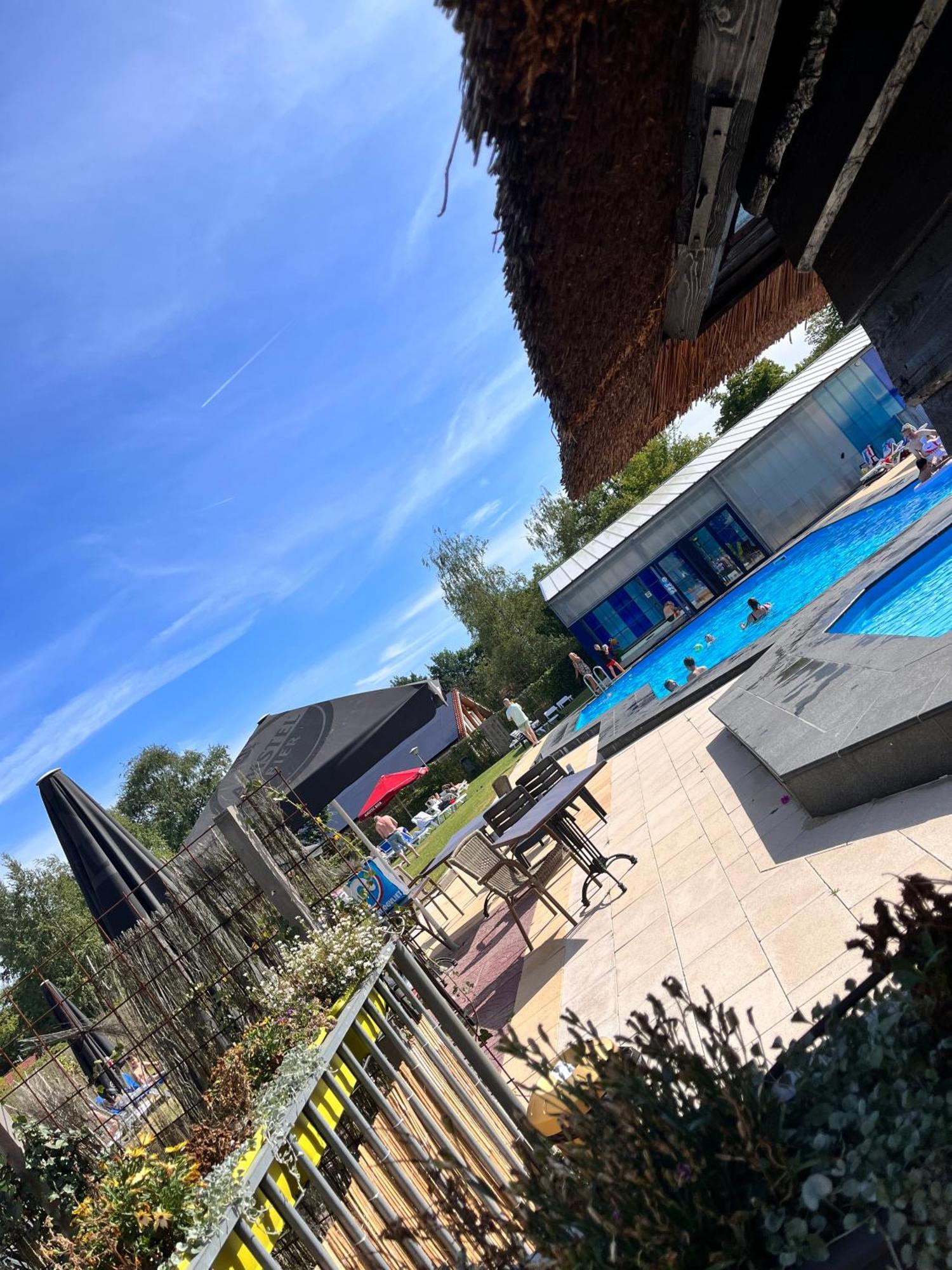 Vakantiepunt 142 - Moderne Vakantiewoning Aan Het Water! Gramsbergen Eksteriør billede